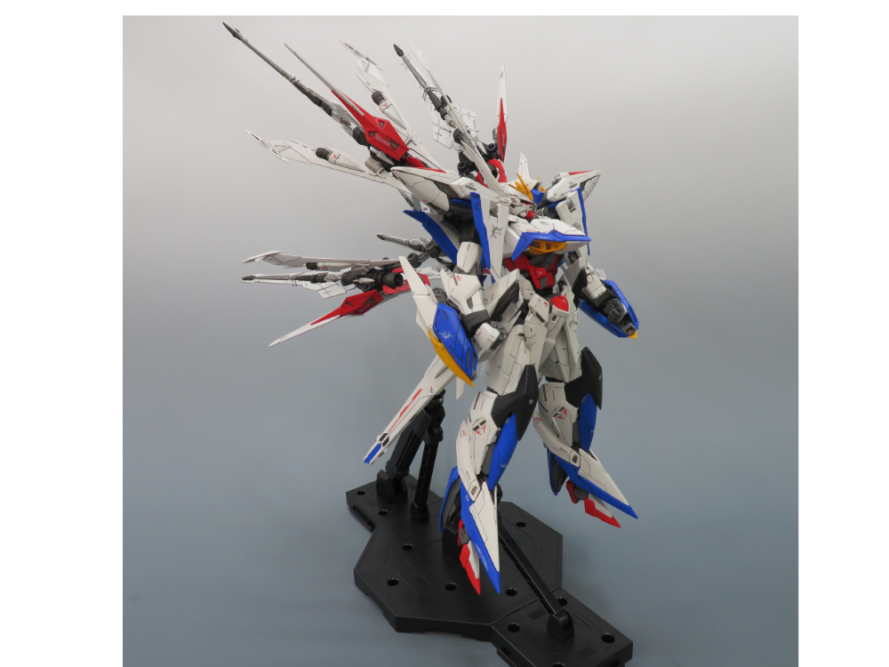 001_A_MGエクリプスガンダム+マニューバストライカー.png