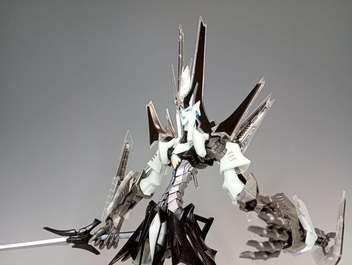 15-07_MGゴリラ_上半身アップ.jpg